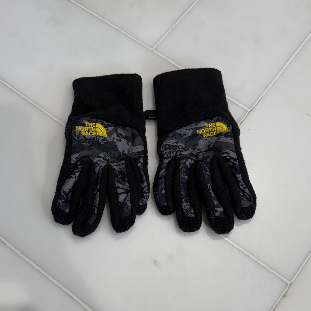 The North Face Black and Camouflage Gloves